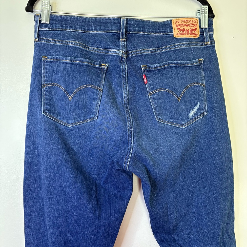 Levi’s High Rise Skinny Ankle Distressed Women Jeans - Picture 4 of 6